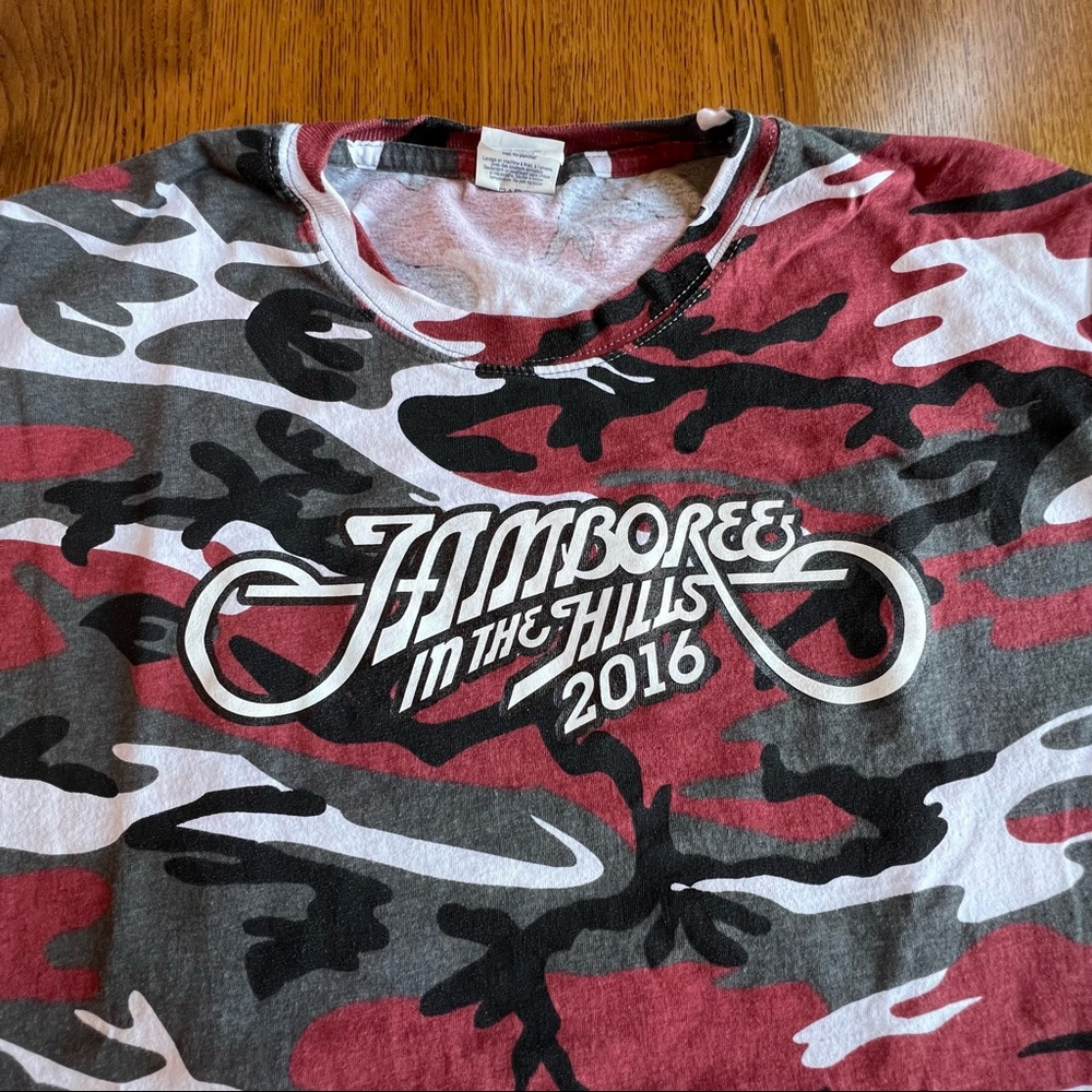 ⭐️ 2016 Jamboree in the Hills Vintage Red Camouflage Country Concert Tee LARGE - Picture 5 of 16